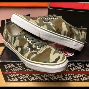 Vans Authentic - Camo - Sz 9.5